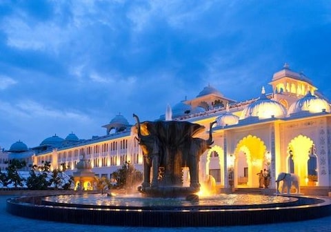 Radisson Blu Udaipur Palace Resort & Spa