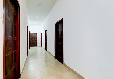 SPOT ON Riddhi Siddhi Residency