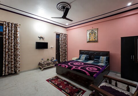 Guru Kripa Home Stay