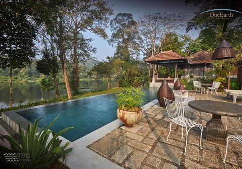 PERIYAR RIVER LODGE