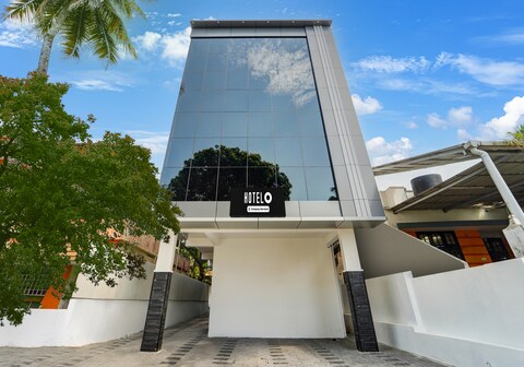 Super Hotel O HMT Colony Kochi Formerly Pullans Arcade