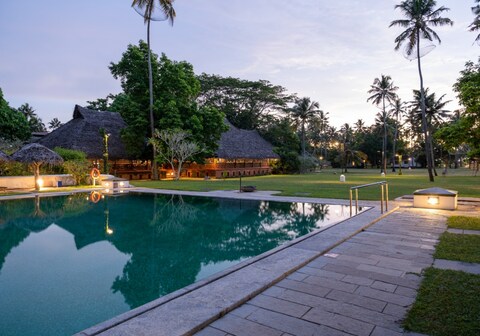 Marari Beach Resort Alleppey - A CGH Earth Experience
