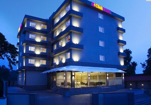 Click Hotel Junagadh