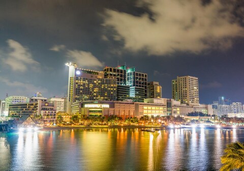 Beach Rotana - All Suites