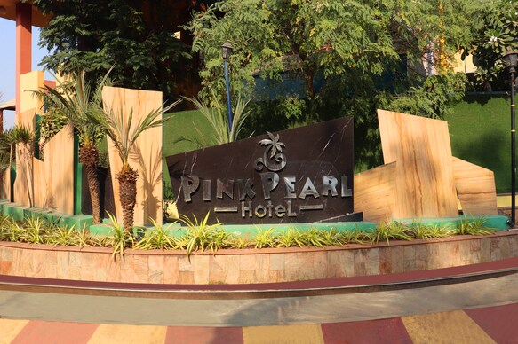 Pink Pearl Hotel By Chokhi Dhani