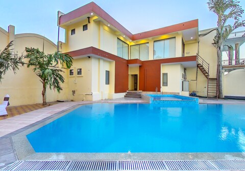 Hotel Kaushal International