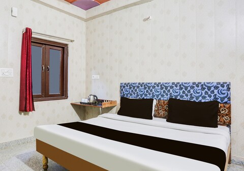Hotel O Chahtikara Chowk Vrindavan Formerly Laddu Gopal Guest House