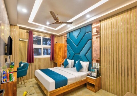Hotel Sona Deluxe @ 2 min walk from New Delhi Railway Station