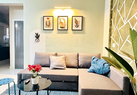 307 Airy King Bed Full Kitchen One Bed room Flat