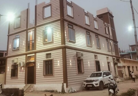 HOTEL SAMRAT PALACE
