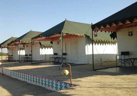 StayGuru Patgar Tent