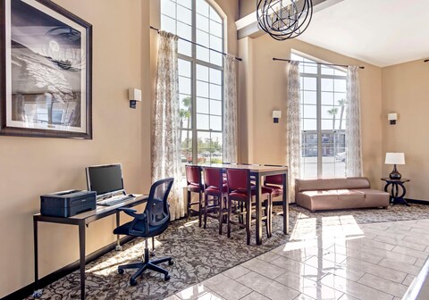 Best Western China Lake Inn