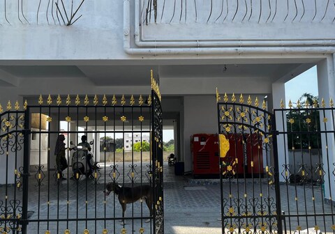 V INN SERVICE APARTMENTS