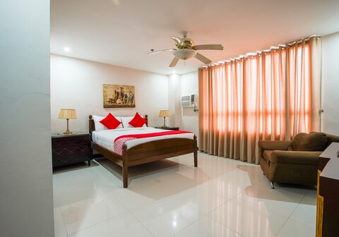 OYO 236 Hotel Edmundo