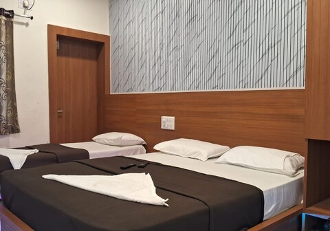 Hotel Shri Pallavi Residency