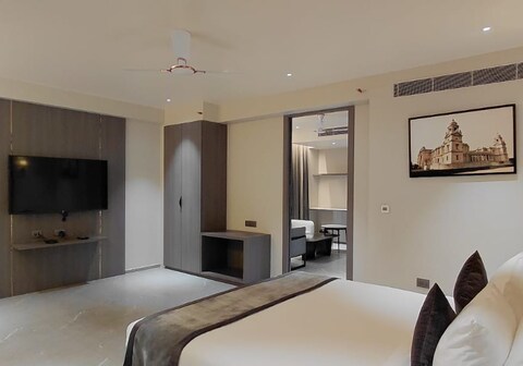 HOTEL SRH