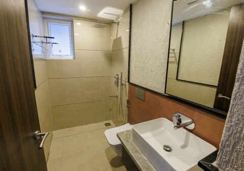 CherryLoft Luxury Resort