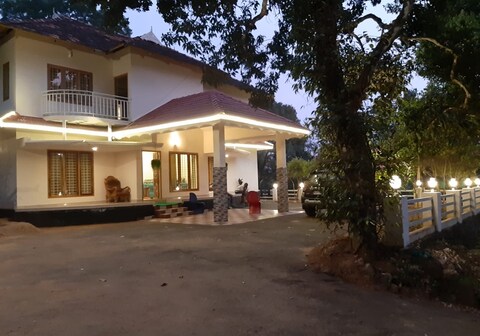 Emarald Estate Bungalow