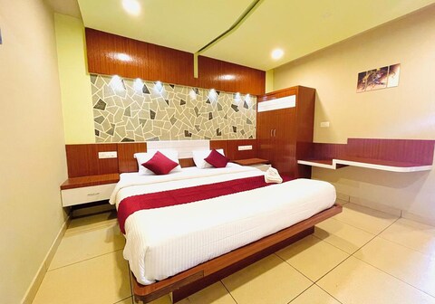 Alaska Villa | Private Pool with Mountain View