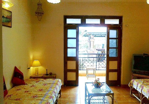 Deluxe 2 Bedroom Resort Apartment With Pool