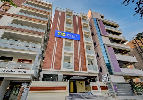 FabHotel Dharani Grand Madhapur