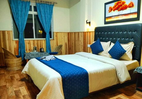 Hotel Himalayan Queen