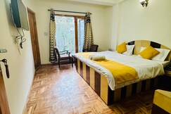 Shashwat deluxe rooms, Manali Shashwat deluxe rooms, Manali