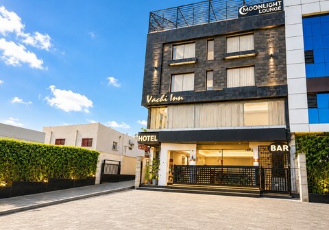 Hotel Vachi Inn