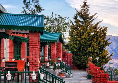 Tehri Retreat, Sursingdhar-Kanatal & Tehri, By HEL