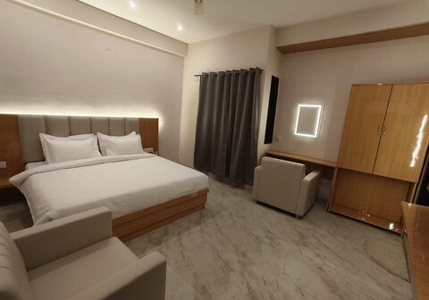 VILAASITAA FAMILY SUITES