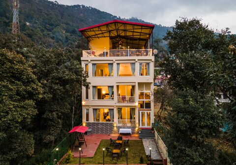 The Himalayan Monk Hotel Bhimtal by Wild Cherry Hotels