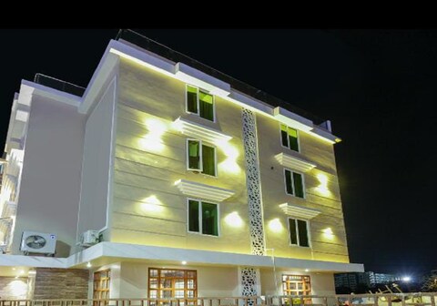 Hotel Parnil residency