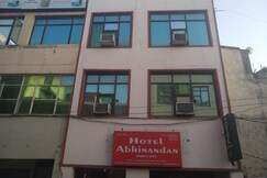 Hotel Abhinandan, Zirakpur Hotel Abhinandan, Zirakpur