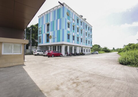 Collection O Bekasi Timur Near Gedung Juang Formerly Regia Tambun