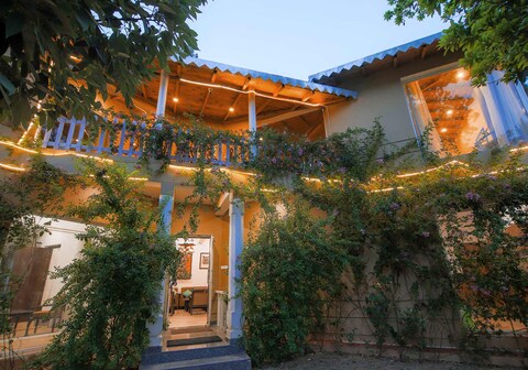 StayVista at Jolly @ Mistletoe House