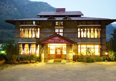 DLS Hotel Devlok