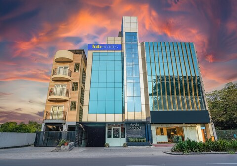 Oriva Joven's Central - Brigade Road