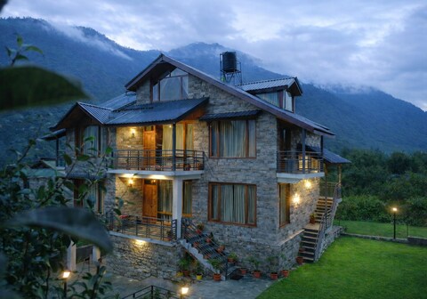 Odbostays Manali Jacuzzi & Bonfire Boutique Retreat