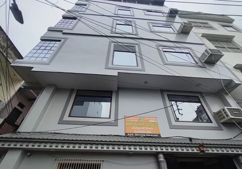 RADHEY KRISHNA PAYING GUEST HOUSE