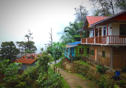 Mairung Valley Farm House