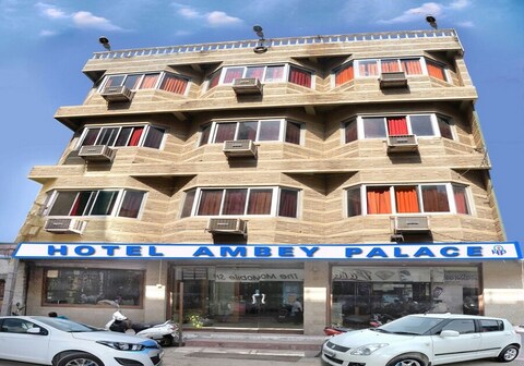 Hotel Ambay Palace