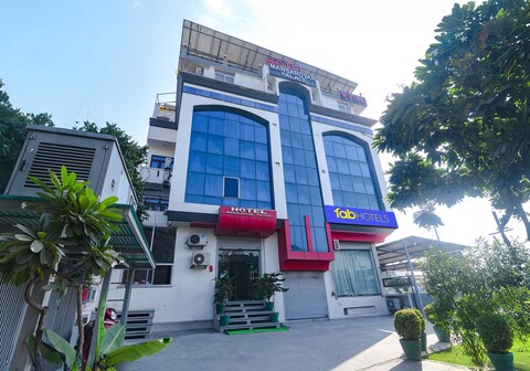 FabHotel Mansarovar Palace