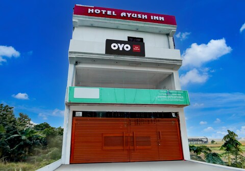 SPOT ON by OYO Hotel Ayush Inn
