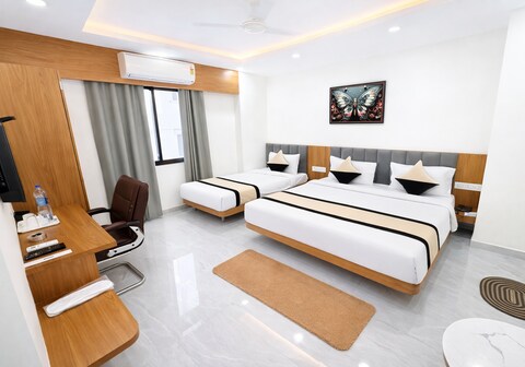 Hotel Groves