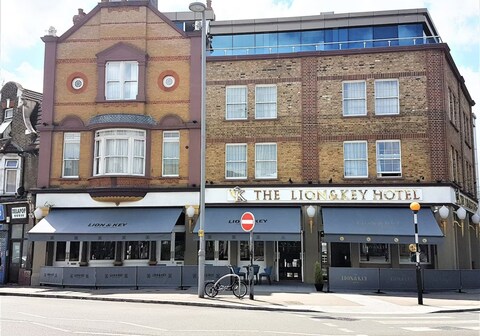 The Lion & Key Hotel