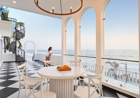 Deja Blu, by The Sea | 4 BHK Villa