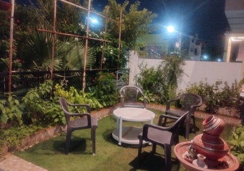 Anand Home Stay Full Apartment