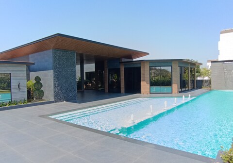 Villa Ibiza by Baywatch Stayzz
