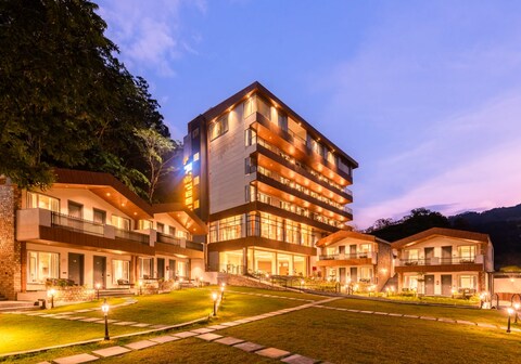 DLS Divine Resort and Spa