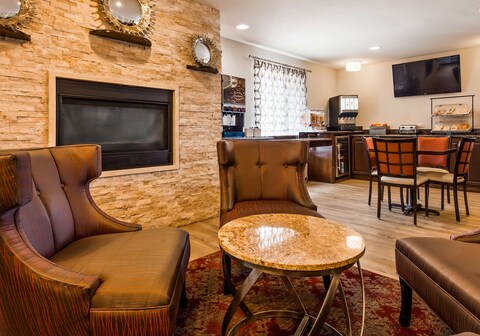 Best Western Designer Inn and Suites